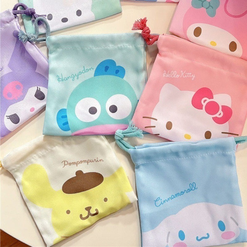 Sanrio My Melody Cinnamoroll Kuromi Pochacco กระเป๋าใส่เหรียญ Drawstring กระเป๋าอะนิเมะ Kawaii เก็บกระเป๋าเครื่องสําอางของขวัญ