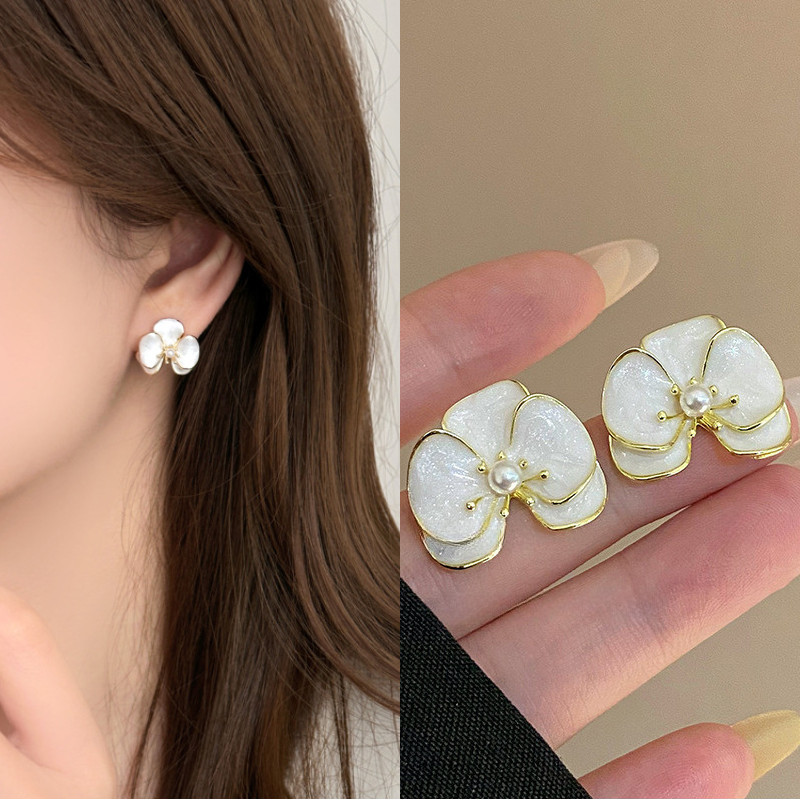 แฟชั ่ นเกาหลีต ่ างหูดอกไม ้ สีขาว Elegant Simple ต ่ างหูหูสตั ๊ ดอุปกรณ ์ เสริมเครื ่ องประดับสําหรับผู ้ หญิง
