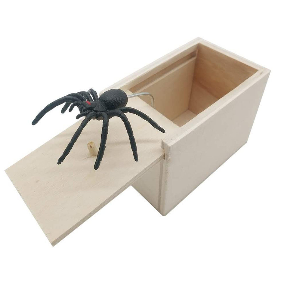 ของเล่น กล่องเซอร์ไพรส์ แมงมุมสุดฮา แกล้งคน - spider Box prank