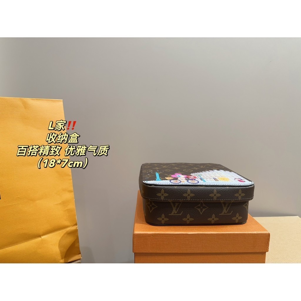 - New Stae Jewery Wath Box f Me a Wome( Box)