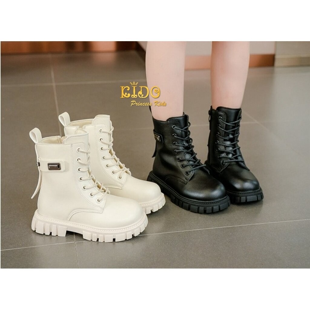 TSบูทเด็ก(หน้าร้านอยู่รัชดา ลองได้)H166 สีดำ ขาว ด้านหน้าร้อยเชือกข้อสั้น แบบเท่ๆ