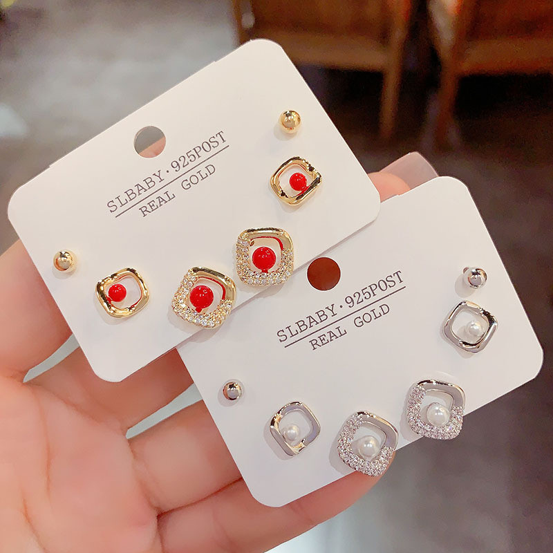 แฟชั่นสแควร์ชุดหกชิ้นรวมกันประณีตชุดเล็กออกแบบต่างหูเข็มเงิน