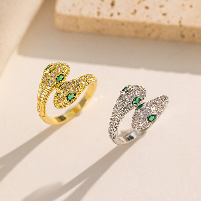 2025 แหวนโชคดีแหวนงูสองหัวของขวัญสําหรับผู้หญิงแสงหรูหราความรู้สึกระดับไฮเอนด์ไม่จางหาย
