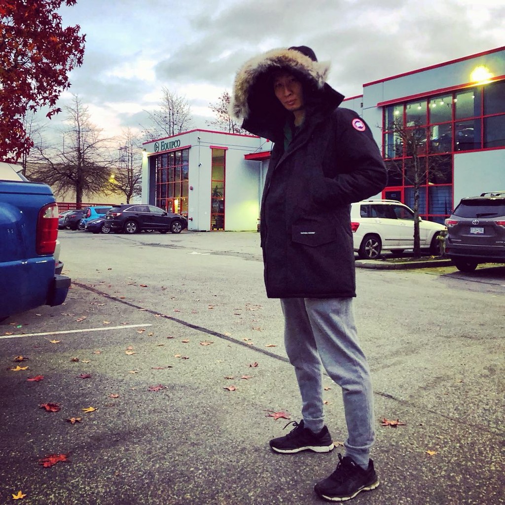 ซื้อของแท้จากแคนาดา เสื้อแจ็คเก็ตดาวน์ผู้ชาย Canada Goose Langford Parka