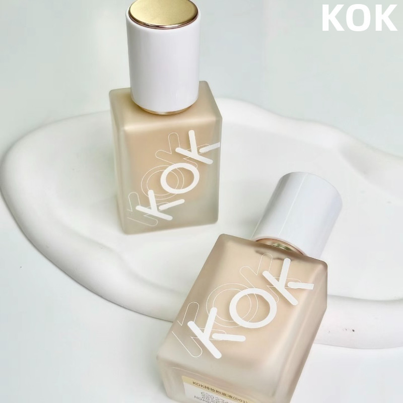 KOK รองพื้นชนิดน้ำ ให้ความสดชื่น และควบคุมความมัน กันน้ำและกันเหงื่อ ติดทนนาน
