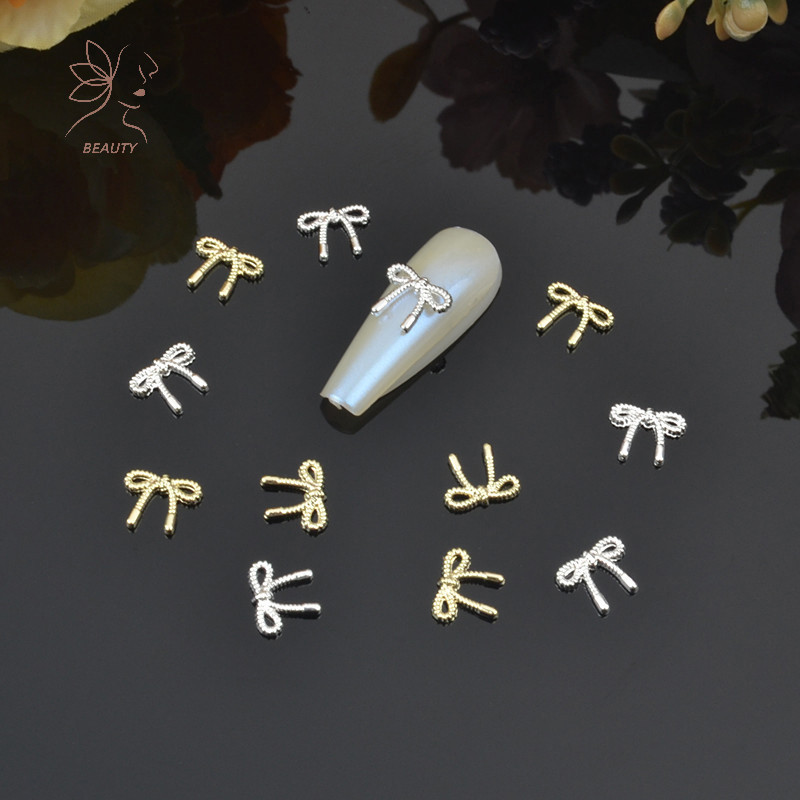 [maybeauty] 5pc ดอกไม้เงินทองอุปกรณ์แต่งเล็บ Rhinestones เล็บเครื่องประดับโบว์ตกแต่งเล็บ 3D เล็บเจาะ {TH}