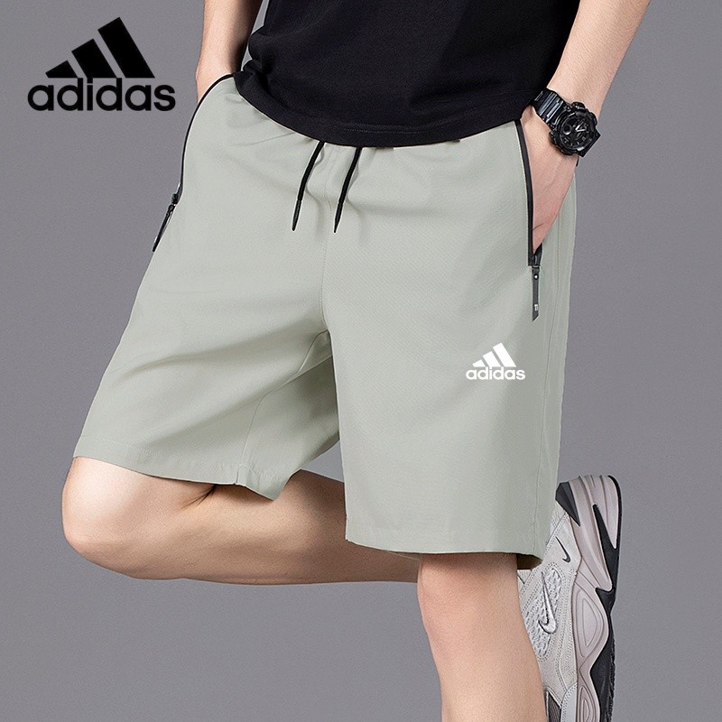 2026 ผู้ชายฤดูร้อนใหม่สีทึบแห้งเร็วระบายอากาศยิมกางเกงขาสั้นผ้าไหมน้ําแข็งเย็นสบายๆ5นิ้วกางเกงขาสั้น