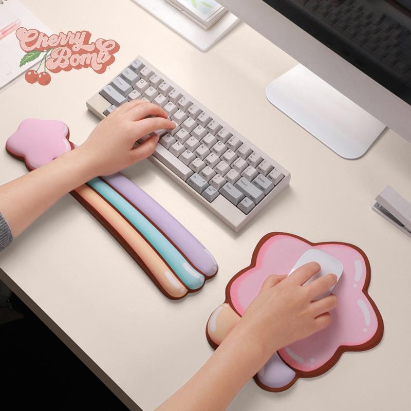 (Cherry Bomb) Star Rainbow Mouse Pad Holder Keyboard Wrist Rests Cushion for Computer Office PC, Laptop Desktop. ใหม่