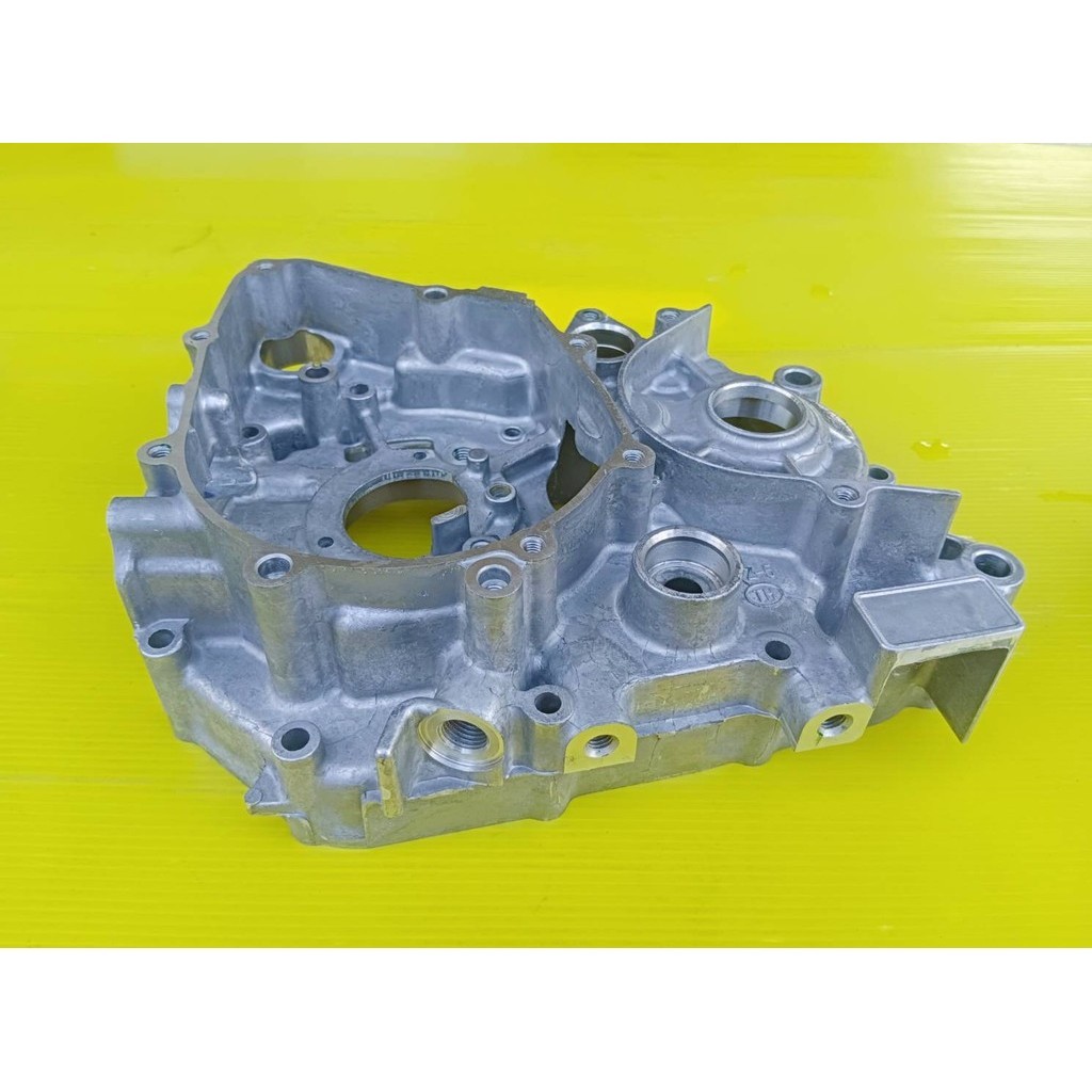 11200-KYZ-901แคร้งเครื่องด้านซ้ายแท้HONDA Wave125iปี2012-2022 อะไหล่แท้ศูนย์HONDA()1ชิ้น