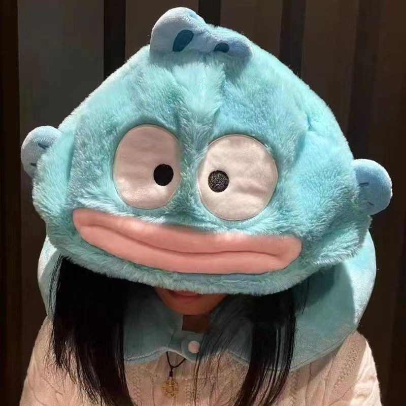 อะนิเมะการ์ตูนปลา Monster Hanton Hooded U-Shaped หมอน Nap Handy เครื่องมือ Travel Plush สามมิติแรเงา