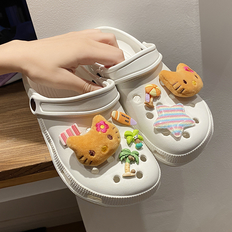 การ์ตูน Rainbow Heart Jbits สําหรับ Crocs ชุดดอกไม้ Jibitz Charm อะนิเมะรองเท้า Charms Pin Hello Kitty Croc Jibbits รองเท้าผู้หญิงอุปกรณ์เสริมตกแต่ง