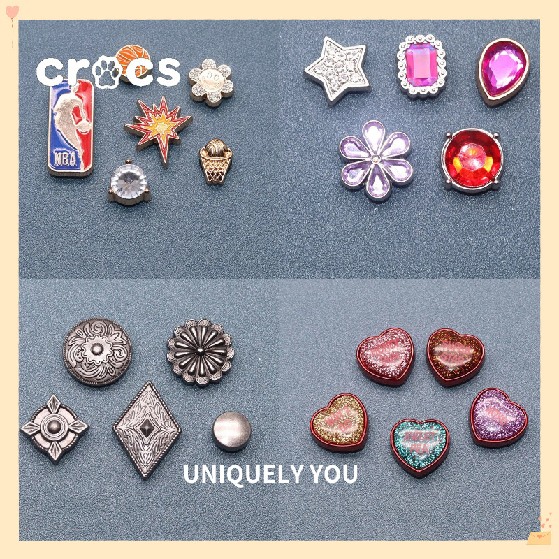 Crocs JIbbitz หัวใจโลหะ JIbbitz โลหะรองเท้าบาสเก็ตบอลหัวเข็มขัด charm Crocs อัญมณีดอกไม้รองเท้าอุปกรณ์เสริม