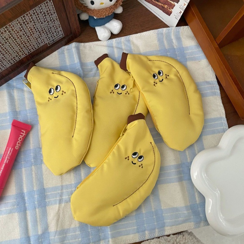 กล้วยน้อยน่ารักกระเป๋าใส่เหรียญแฮนด์เมดการ์ตูนสาวหัวใจมินิผ้าใบเอกสารหูฟังการจัดเก็บกระเป๋านักเรียนจี้