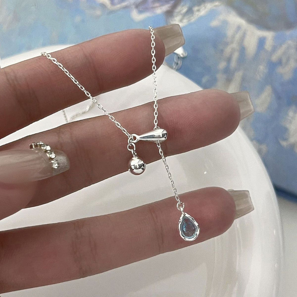 Casual Rhinestone Alloy Droplet สร ้ อยคอเรขาคณิตสําหรับสุภาพสตรี