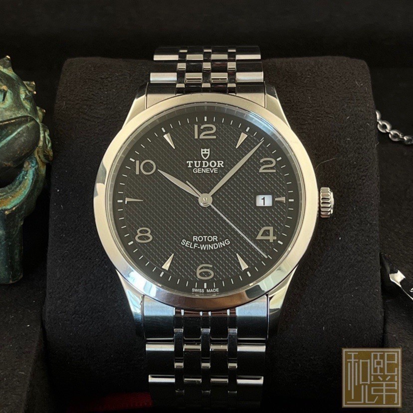 Tudor 1926 Series M91550 แผ่นสีดําเครื่องจักรอัตโนมัติธุรกิจ Leisure TUDOR