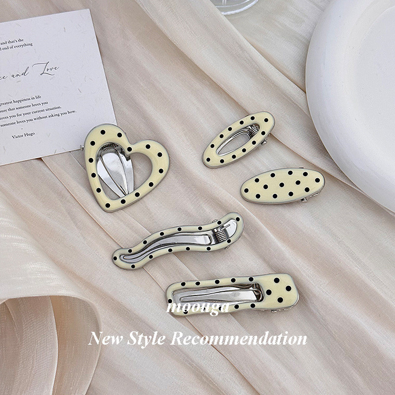 Moouga/sweet น ่ ารักสีดําสีขาว Polka Dot คลิปผมหยดเคลือบโลหะคลิปด ้ านข ้ าง Hairpin Bangs คลิปด ้ านข ้ างอุปกรณ ์ เสริมผม