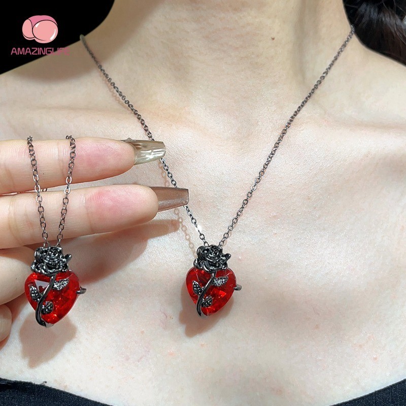 2 ชิ้น Y2K โลหะผสม Gothic ดอกไม้รูปหัวใจ Clavicle Chain - หญิงสาวที่ไม่ซ้ํากัน Retro Entwining Rose สร้อยคอ - เครื่องประดับอุปกรณ์เสริม