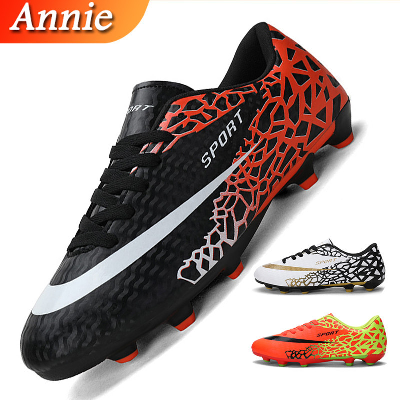 2025 ใหม่ฟุตบอลโลก รองเท้าฟุตบอลเดียวกันผู้ใหญ่เด็กสตั๊ดรองเท้ากีฬาการฝึกอบรมกลางแจ้งขนาด31-43