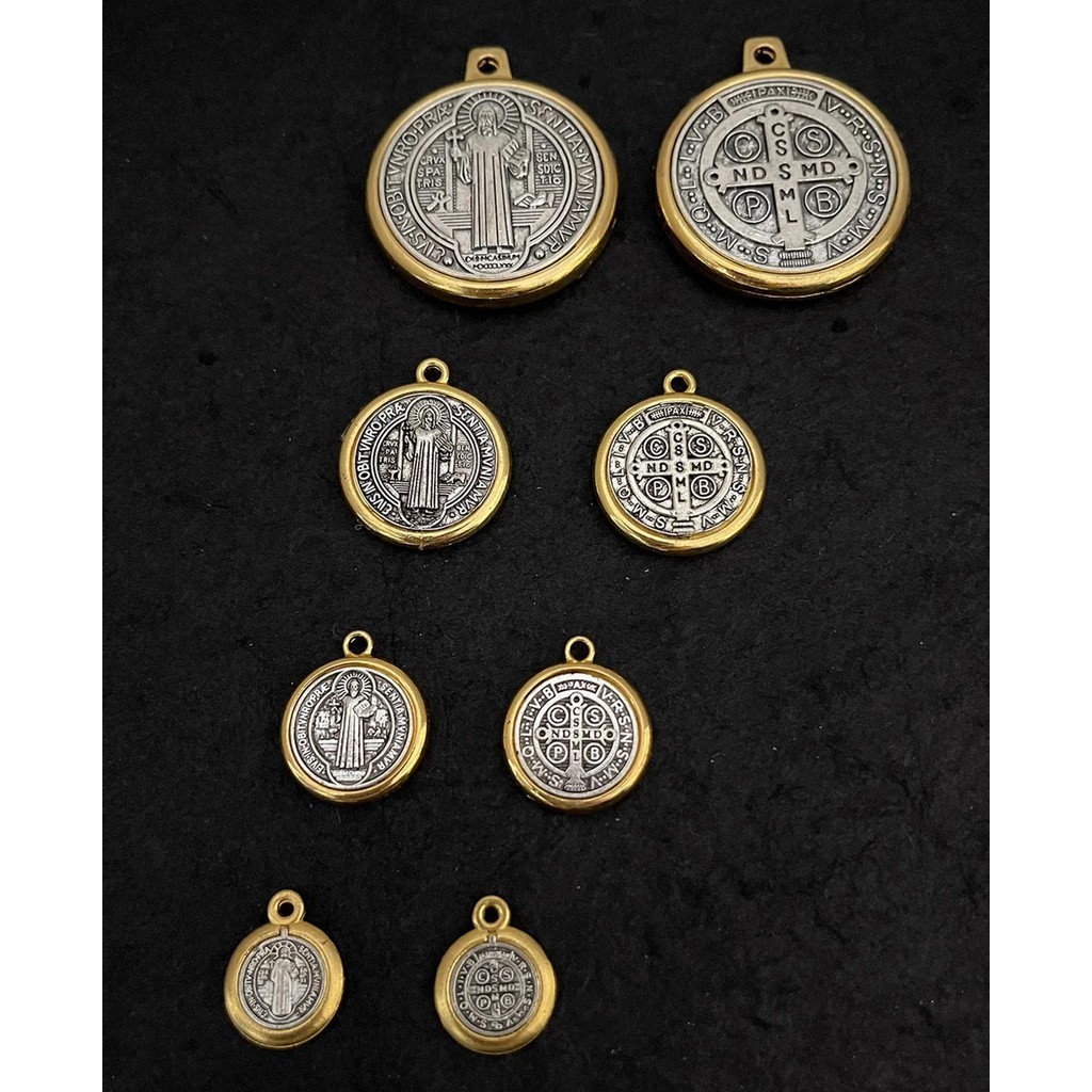 4 ขนาด Exorcism St.Benedict จี้ Golden Silvery Tone Charms สําหรับ DIY สร้อยข้อมือสร้อยคอ Keepsake เครื่องประดับทําอะไหล่