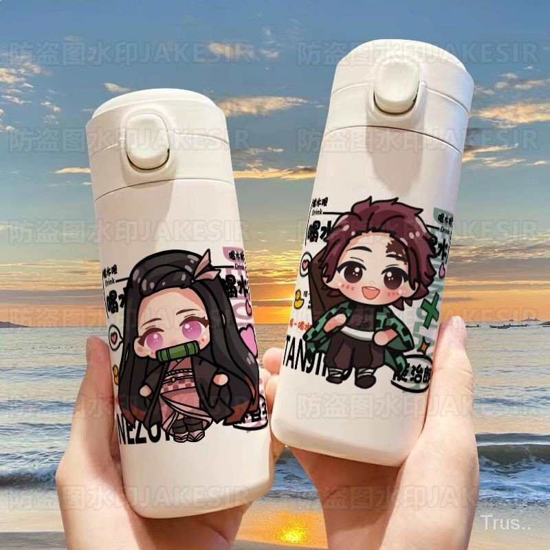 Demon Slayer Anime Thermos Cup ความจุขนาดใหญ่ขนาดเล็กน้ําหนักเบาแบบพกพา High-value ถ้วยน้ําสแตนเลสนักเรียน TJMS