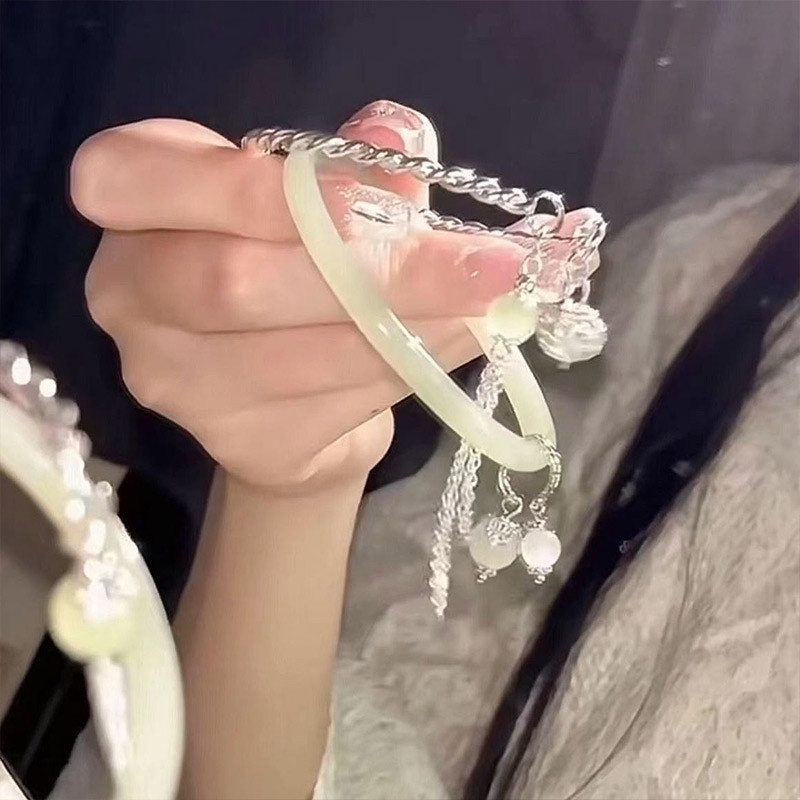 อิน สร้อยข้อมือทรงกลมสไตล์จีนสร้างสรรค์สร้อยข้อมือหยกย้อนยุคแฟชั่นสวมใส่พร้อมอุปกรณ์เสริมสําหรับของขวัญวันหยุด