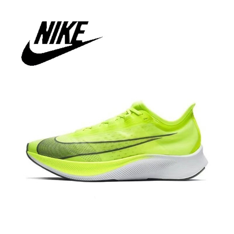 รองเท้าผ้าใบ Nike Zoom Fly 3