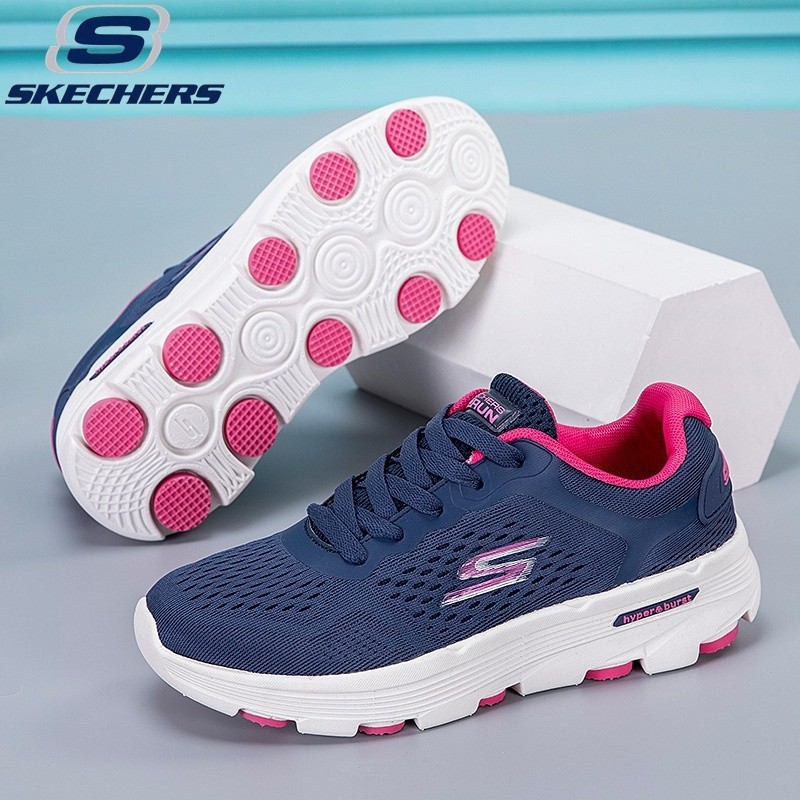 (ขนาด 36-45)Skechers_ GO RUN HYPER BURST รองเท้ากีฬากลางแจ้งสําหรับบุรุษและสตรีแฟชั่นรองเท้าลําลองแบ