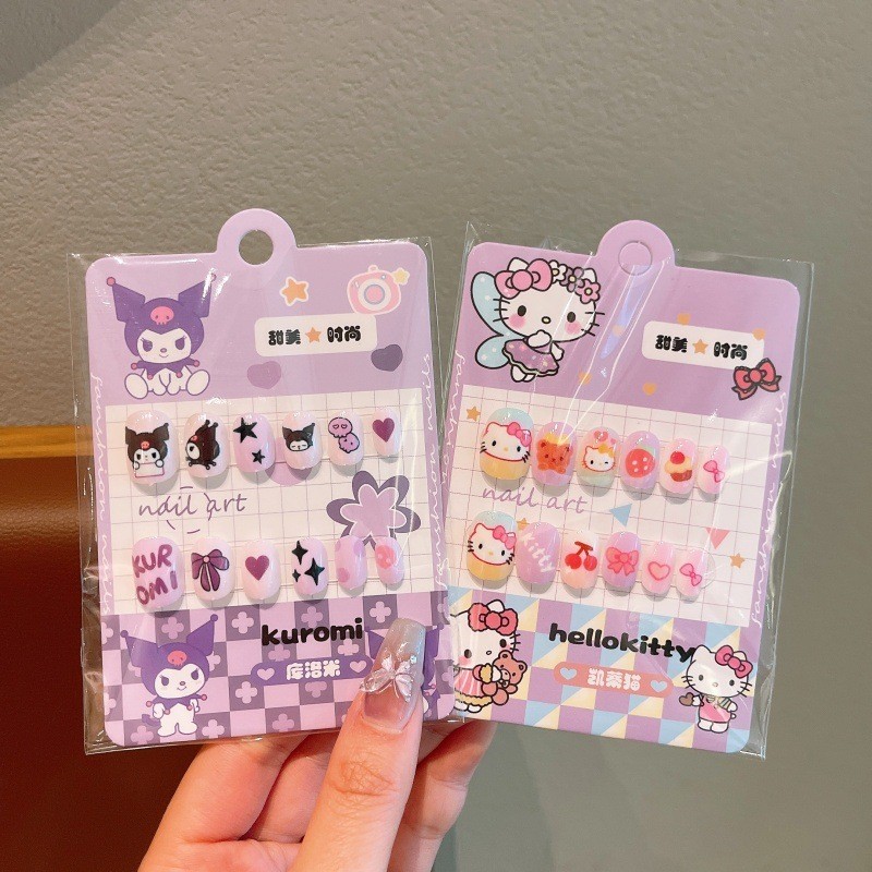 น่ารัก Sanrio Kuromi Melody สติ๊กเกอร์ติดเล็บที่ถอดออกได้สวมใส่เด็กเล็บปลอมหญิงเล็บแพทช์เล็บ Art