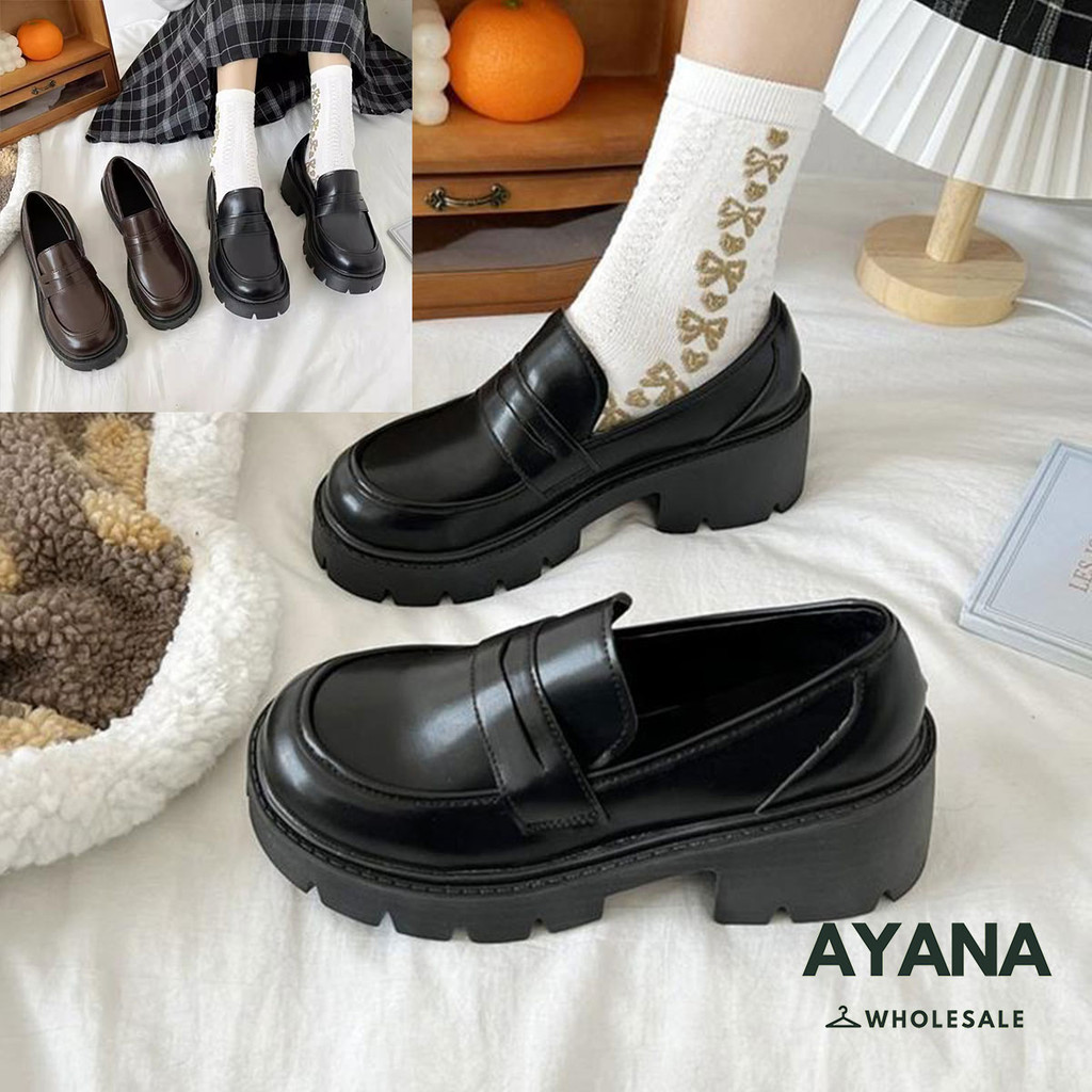รองเท้าผู้หญิง สไตล์วิทยาลัย รุ่นใหม่ ส้นหนา
