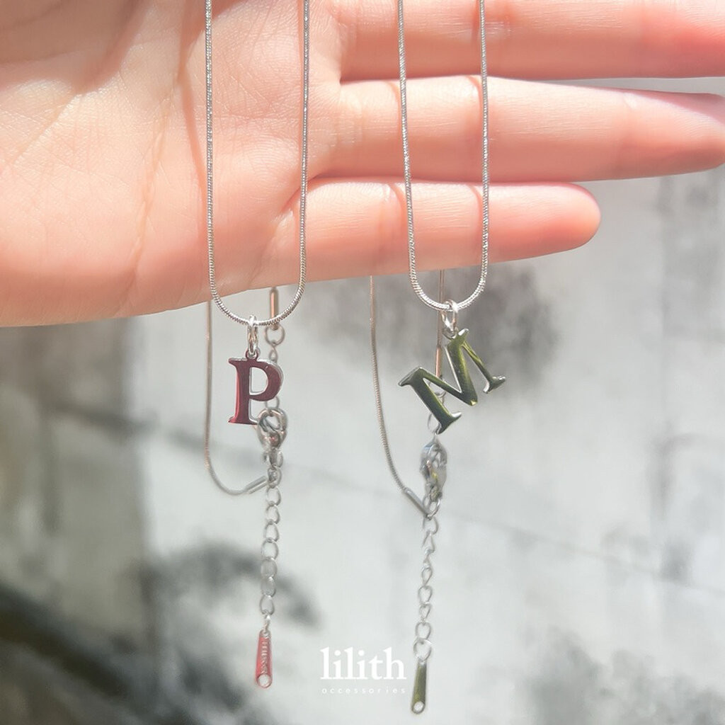 Lilith - Letter stainless necklace สร้อยคอตัวอักษร สแตนเลส