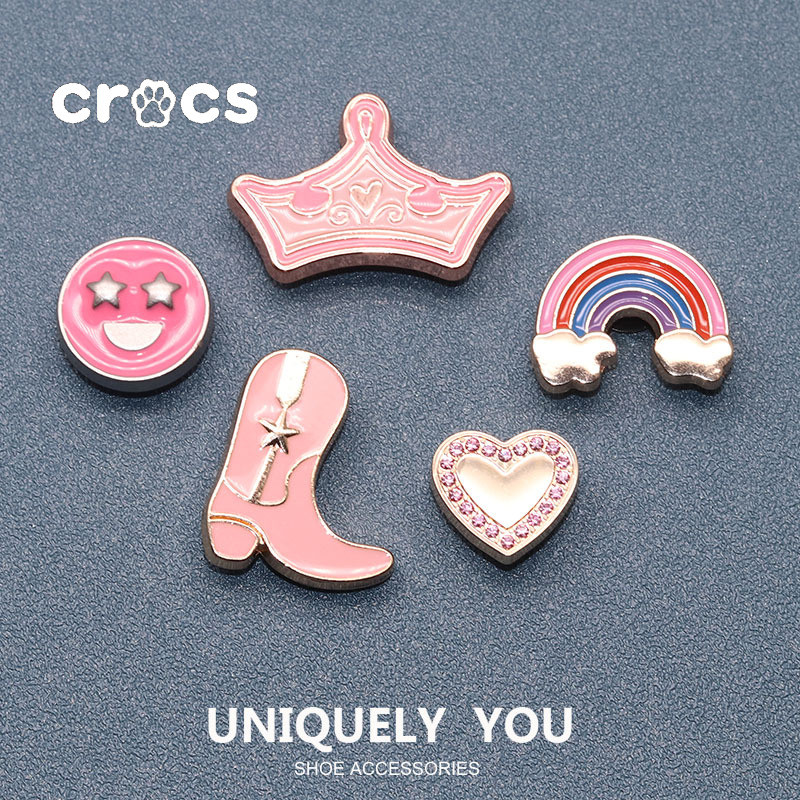 Crocs JIbbitz โลหะผลไม้ JIbbitz โลหะผีเสื้อรองเท้าหัวเข็มขัด charm Crocs การ์ตูนสายรุ้งอุปกรณ์เสริมรองเท้า