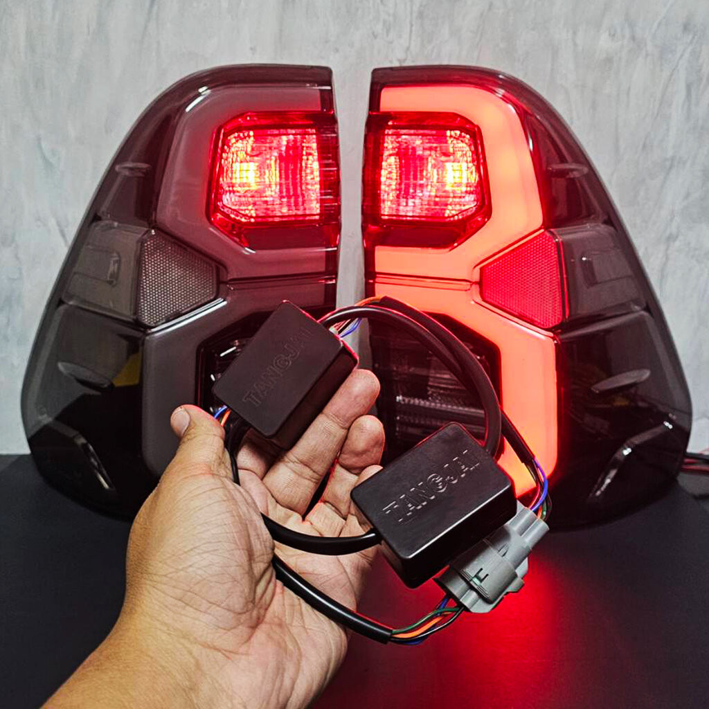 ชุดแปลงไฟเบรค เลข 3 REVO ช่วยการมองเห็นที่ดีขึ้น ราคาต่อ 1 ชุด = L+R
