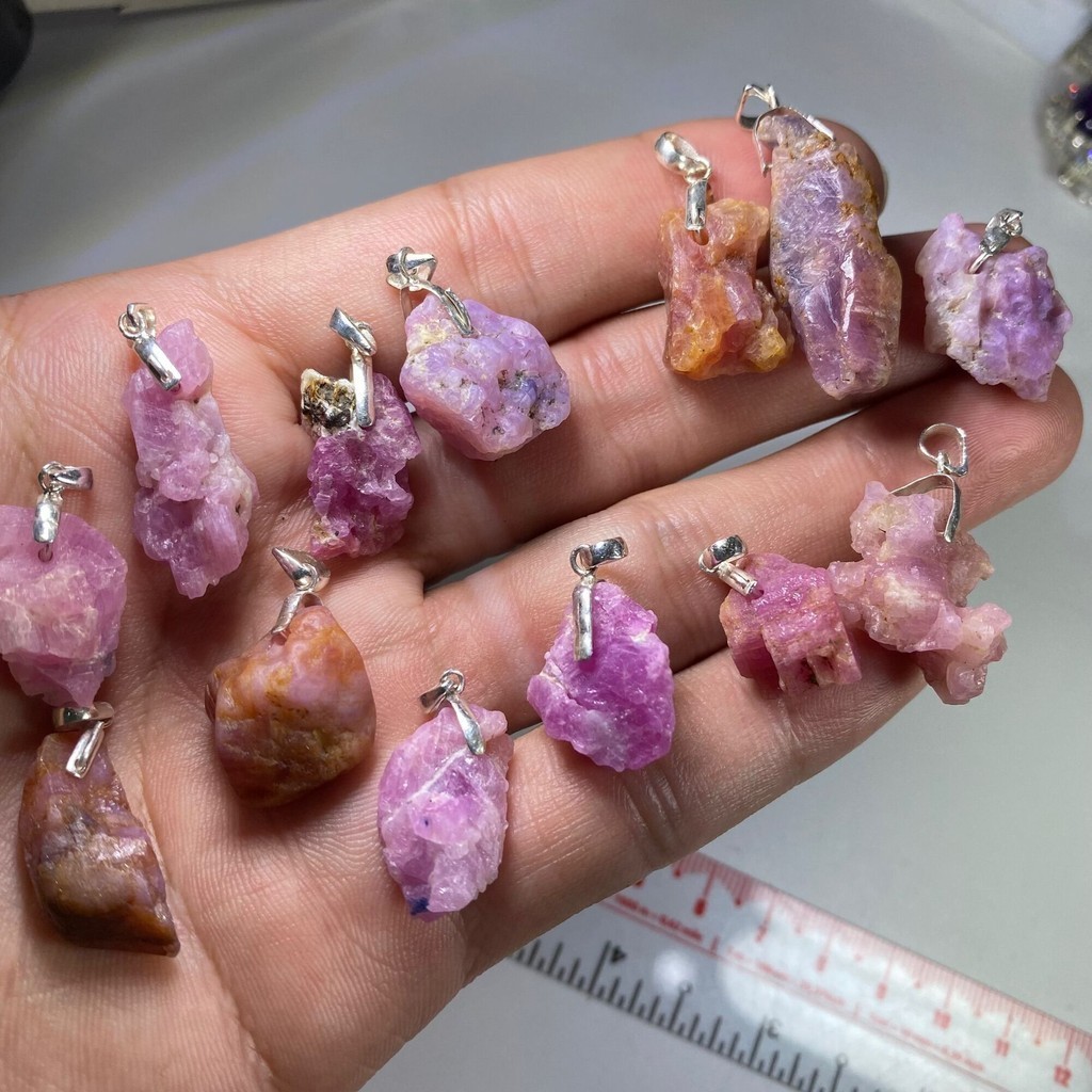 13012-RUBY CRYSTAL FACE (NATURAL) เจาะด้วย SILVER HOOK Clamp Hole