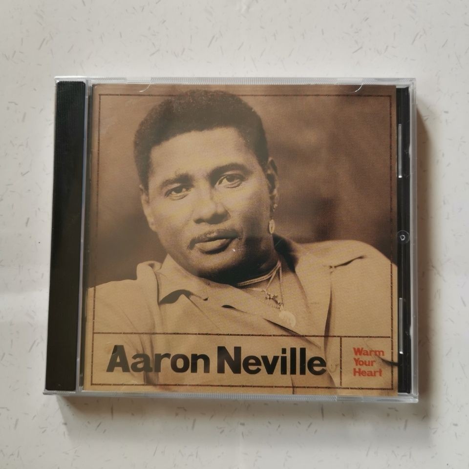 เพลงเก ่ าคลาสสิก Aaron Neville Warms Your Heart CD A0519