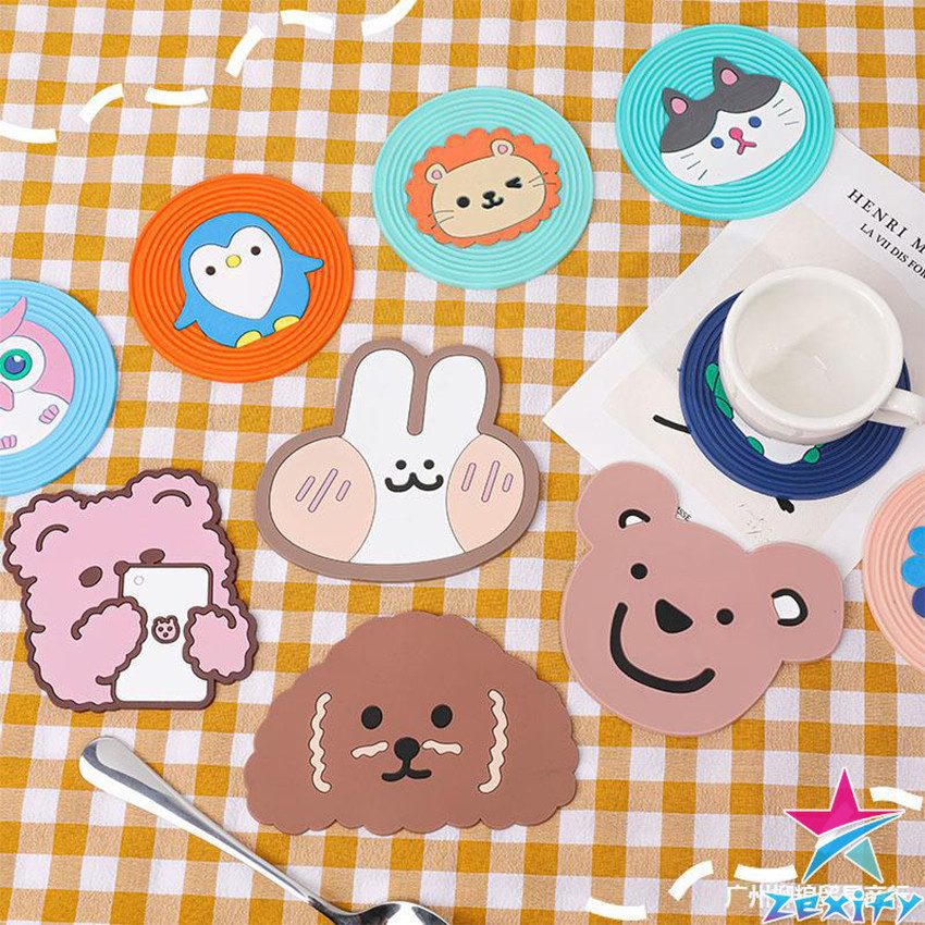 ZXF ที่รองแก้ว PVC ลายการ์ตูน วัสดุกันลื่น ​ล้างได้  ทนความร้อน Cartoon PVC Coaster