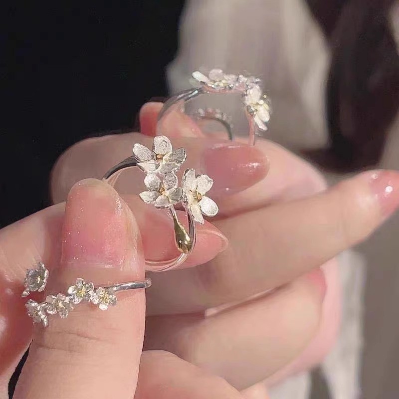 สาวหวานสวยมินิน ่ ารักดอกไม ้ แหวนนิ ้ วเครื ่ องประดับเป ็ นของขวัญ
