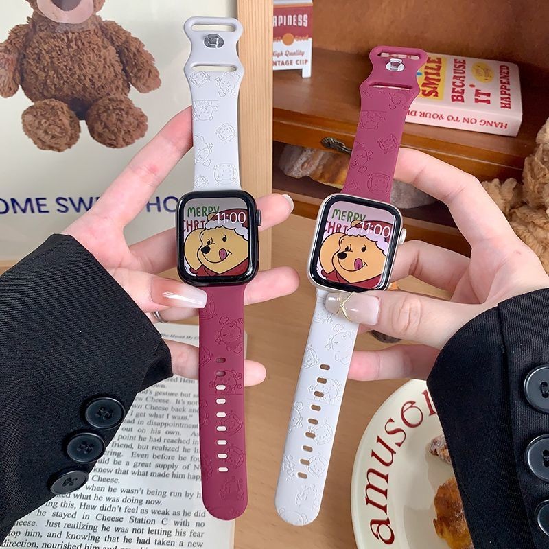 สายซิลิโคนกระดุมคู่หมีพูห์แกะสลักด้วยเลเซอร์แบบใหม่สำหรับ Apple iWatch applewatch