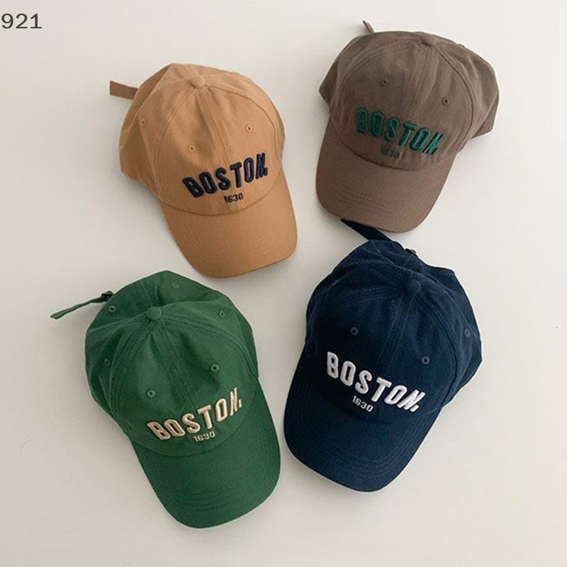 Yueyanaa Summer Boy Girl Cap Baseball Boston Letters Child Sun Hats Flat Brim Kids Child Peaked Caps Snapback สีเงินใหม ่