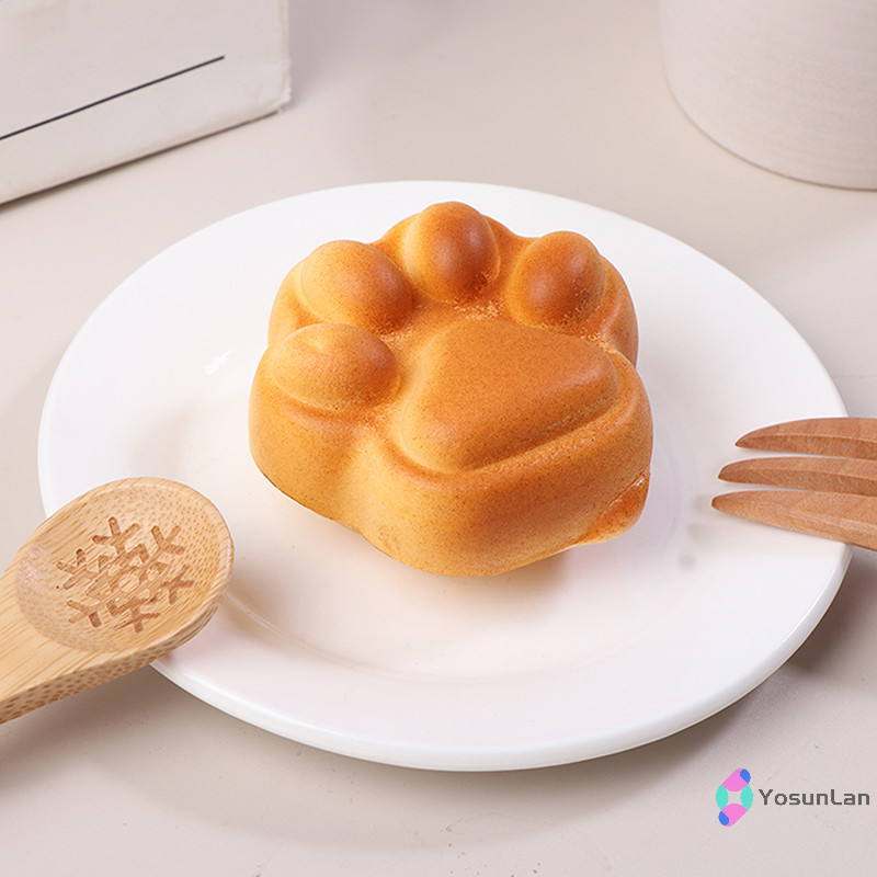 Yosunlan] Slow Rebound Pinch Music Deion Vent ของเล่น Squishy ช้า Rising สีคาราเมล Cat Claw ขนมปังใหม่
