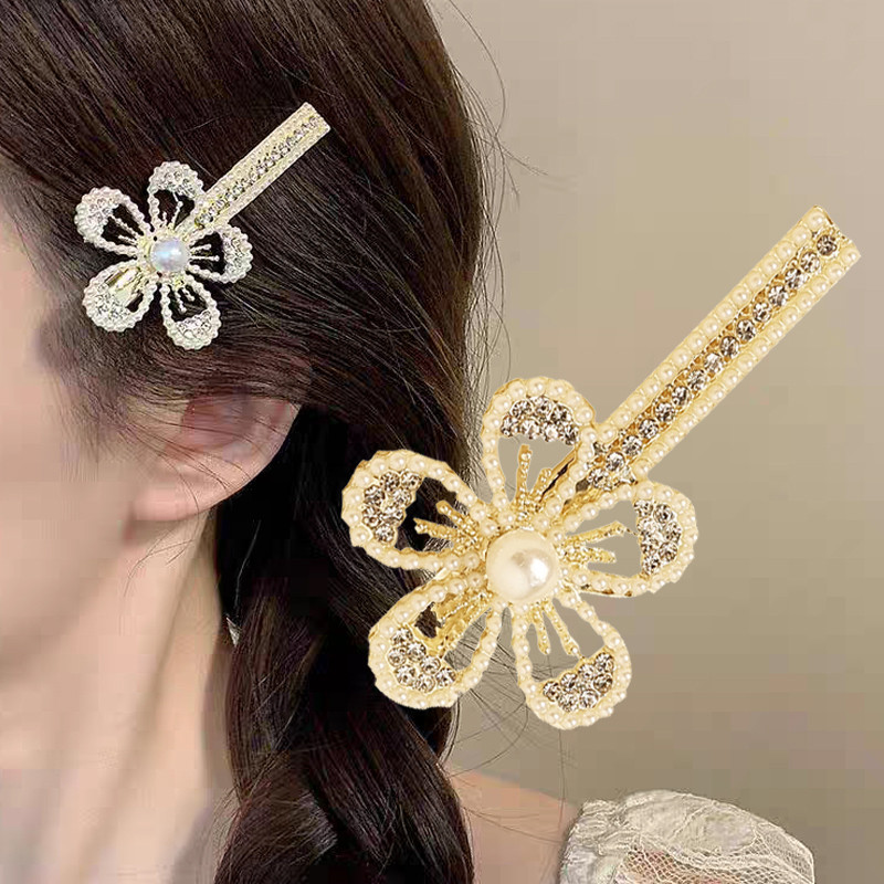ดอกไม ้ มุก Rhinestone สไตล ์ ใหม ่ แฟชั ่ นที ่ เรียบง ่ ายที ่ ไม ่ ซ ้ ํากัน Elegant ประณีตกิ ๊ บติดผม