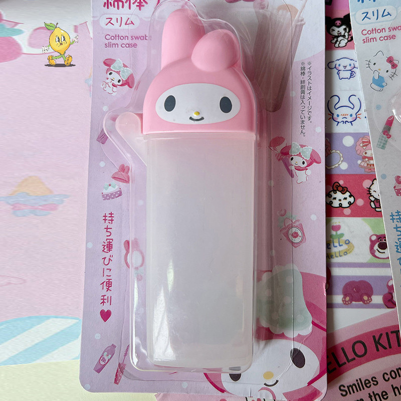 [mozh] Kawaii Hello Kitty Swab กล่องเก็บการ์ตูน Life Supplies แบบพกพา Y2K Bandaids มินิผ้าฝ้ายไม้จิ้มฟันหลอดเด็กของขวัญ [TH]