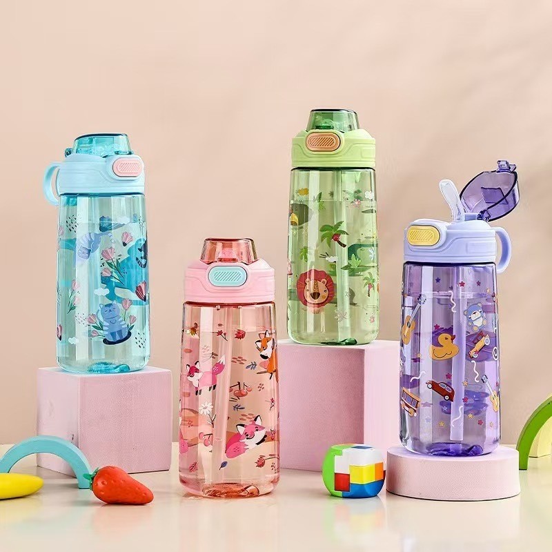 กระติกน้ำ ลายการ์ตูนสัตว์ น่ารักๆ ขนาด550ml  ถ้วยน้ำแบบพกพาน่ารัก พร้อมที่จับ แฟชั่น พร้อมหลอด มีหลากสีให้เลือก