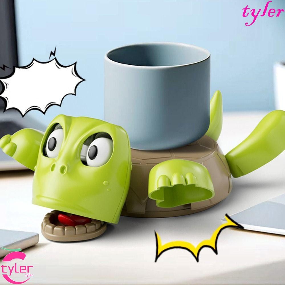 ไทเลอร์ พานิกเต่ารถไฟเหาะ, ฉrightned เต่ากดถ้วย เบาะ ของเล่นควาร์กี้,บนโต๊ะอาหารตกแต่งที่วางแก้วตลกแสดงออกเครื่องประดับเต่าฐานถ้วยเสื่อตกแต่งบ้าน