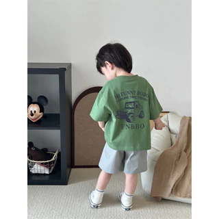 เสื้อคอกลมเด็กชายสีเขียวสดใส 🍀 สไตล์นาฬิกาเขียวขจัดวันสุดท้าย ขนาดครบ พร้อมรูปพิมพ์นาฬิกาเขียวและลูกดาว 💫