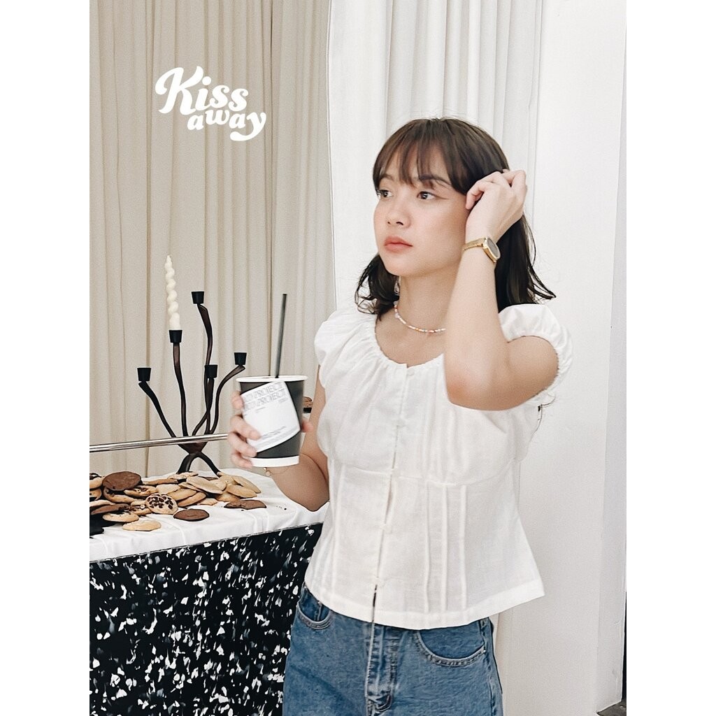 Lucca มาแล้วค่าา! ผ้าลินินสีขาวสุดคิ้วท์ ผูกหลังก็ได้ แซ่บก็ได้หรือจะลุคลูกคุณใส่สวยคอมพลีตลุคง่ายเว่อร์!