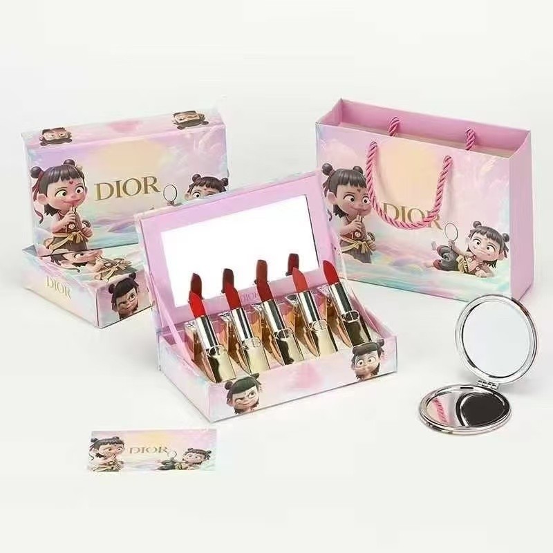 2025 DIO Cute Nezha ลิปสติกตัวอย่างชุดห้าชิ้น 999-720-777-217-228 ของขวัญวันวาเลนไทน์ 1.5G * 5