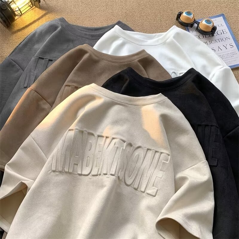 Street Wear Retro 320g Suede Half-Sleeved เสื้อยืดผู้ชายสามมิติเหล็ก Stamped Letter High Street ครึ่ง @-