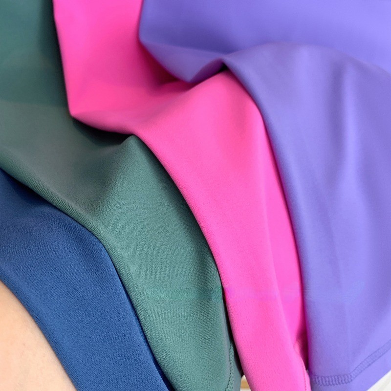 【 Yogatruth 】 กางเกงขาสั ้ นกีฬาเอวสูงไม ่ มีตะเข ็ บก ้ นพีชยิมฟิตเนส