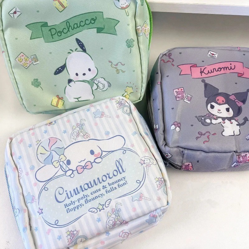 Sanrio Hello Kitty Storage Bag Kuromi ความจุขนาดใหญ่ผ้าอนามัยกระเป๋าเดินทางกระเป๋าเครื่องสําอางกระเป๋าใส่เหรียญลิปสติกกระเป๋า
