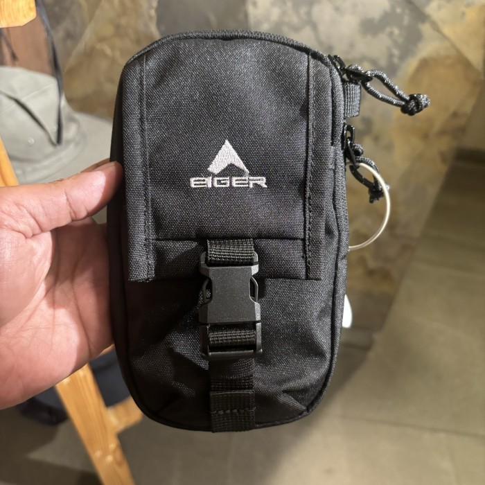 EIGER COMMADE PHONECASE SLING BAG